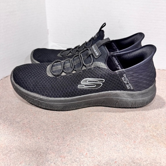 Skechers Men’s Black Slip-in Summit 8.5 Hands Free Work Slip-Resistant Sneakers - Picture 6 of 8
